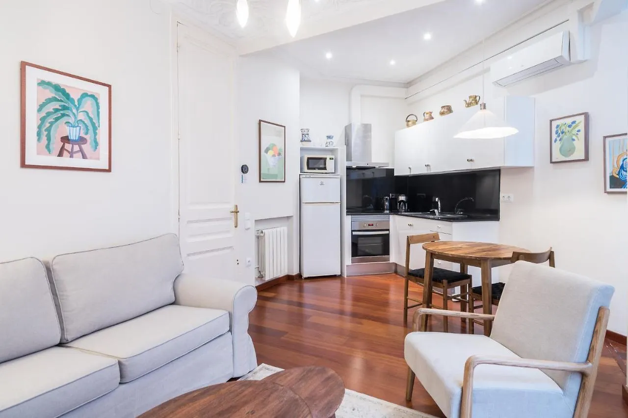 Modernist Apartment In The Best Location Barcelona